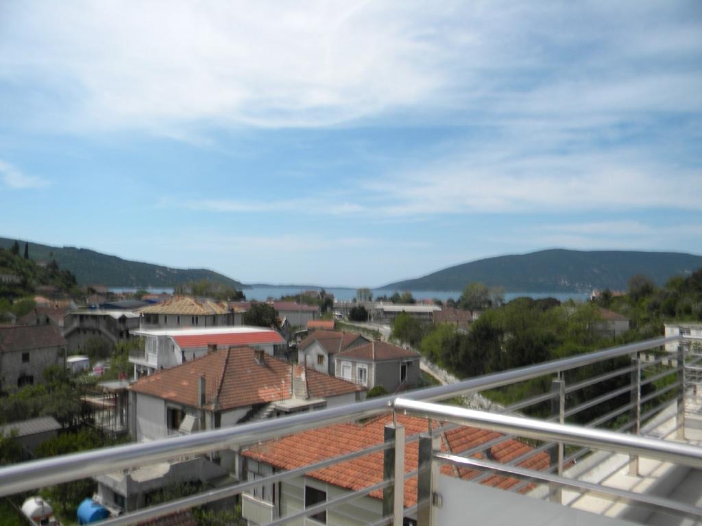 Apartment Vinograd Herceg Novi Exterior photo